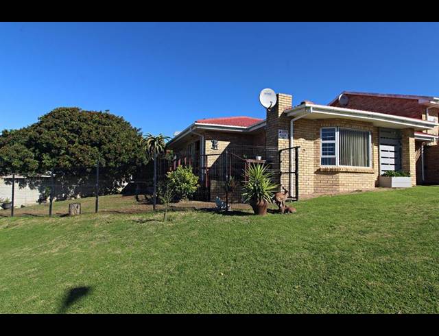 2 BEDROOM HOUSE FOR SALE IN DANA BAY